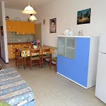 Apartment Cozy Flat With Balcony